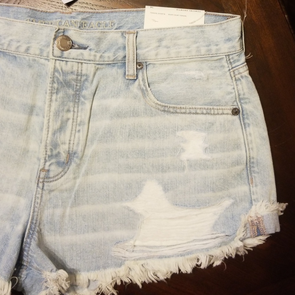 Shorts - Picture 3 of 3